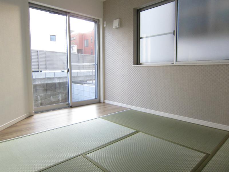 Non-living room. Indoor (11 May 2013) Shooting