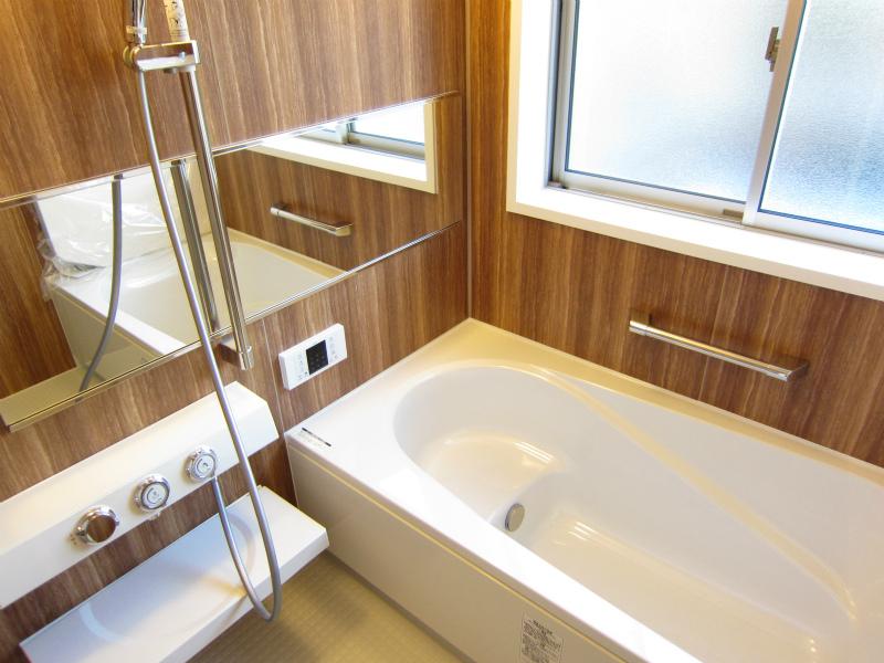 Bathroom. Indoor (11 May 2013) Shooting