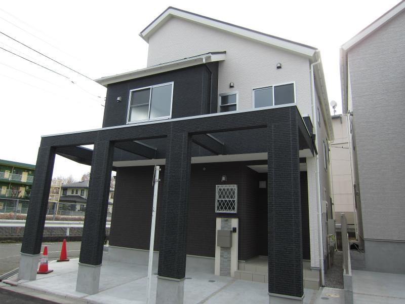 Local appearance photo. Local (12 May 2013) Shooting