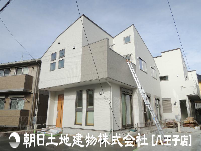 Local appearance photo. Local (12 May 2013) Shooting