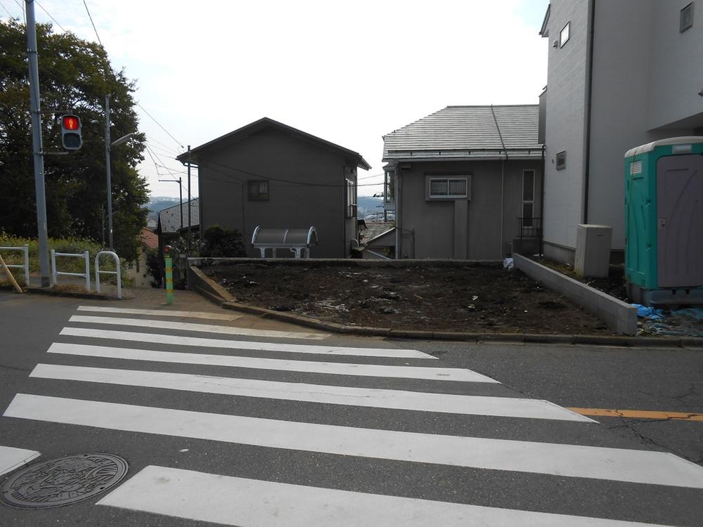 Local appearance photo. Local (10 May 2013) Shooting