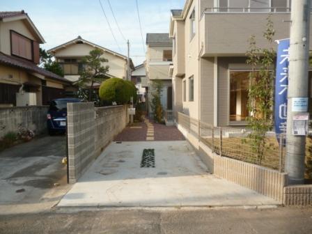 Local appearance photo. 1 Building Parking (November 28, 2013) Shooting