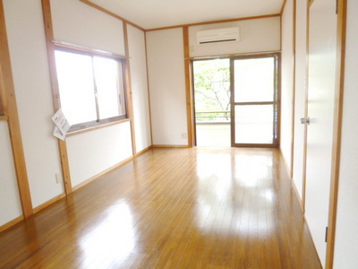 Living and room. Beautiful flooring