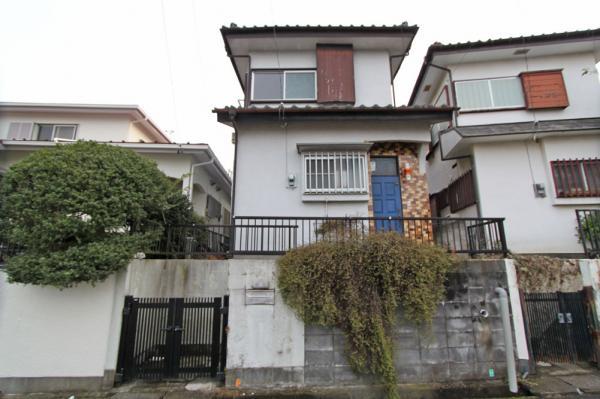 The entire compartment Figure. Compartment figure