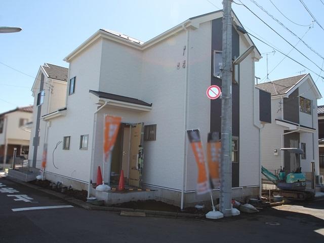 Local appearance photo. During construction