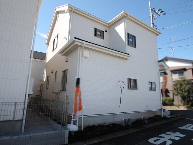 Local appearance photo. During construction