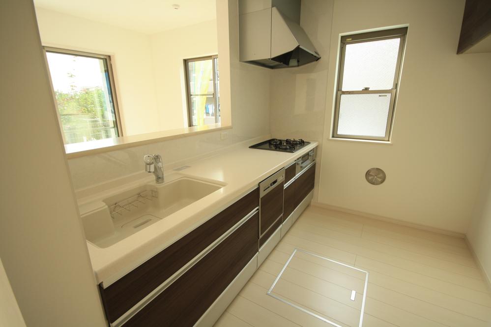 Same specifications photo (kitchen). Example of construction