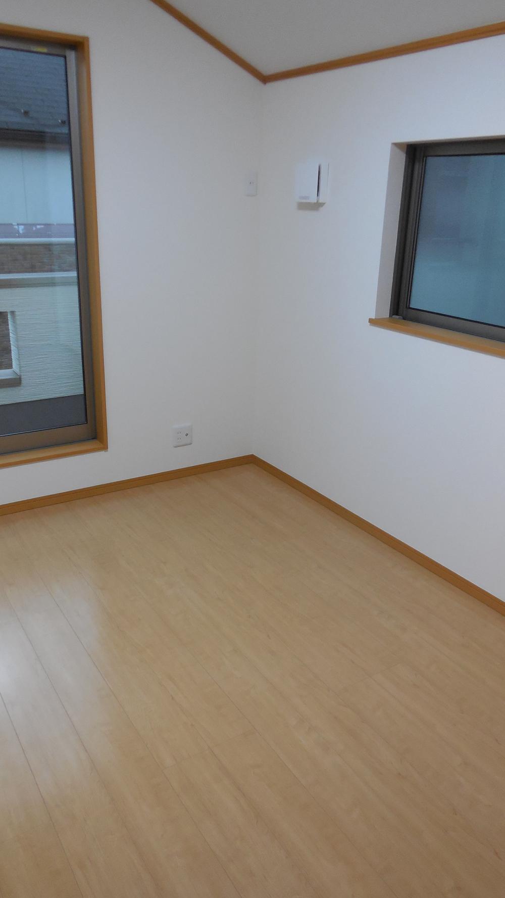 Non-living room. Indoor (10 May 2013) Shooting