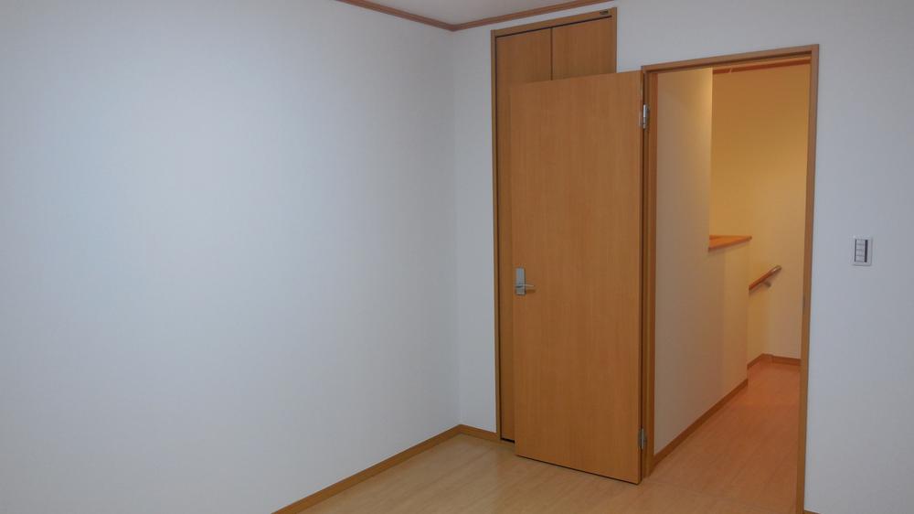 Non-living room. Indoor (10 May 2013) Shooting