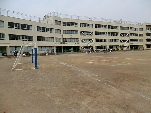 Primary school. 858m to Hino Municipal Nanping Elementary School