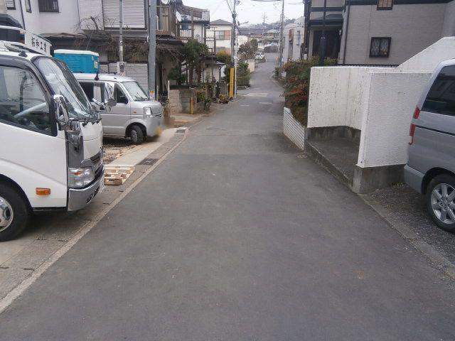 Local photos, including front road. 2013, December 26, 2008 shooting