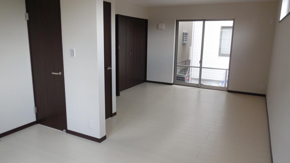 Non-living room. Indoor (September 2013) Shooting