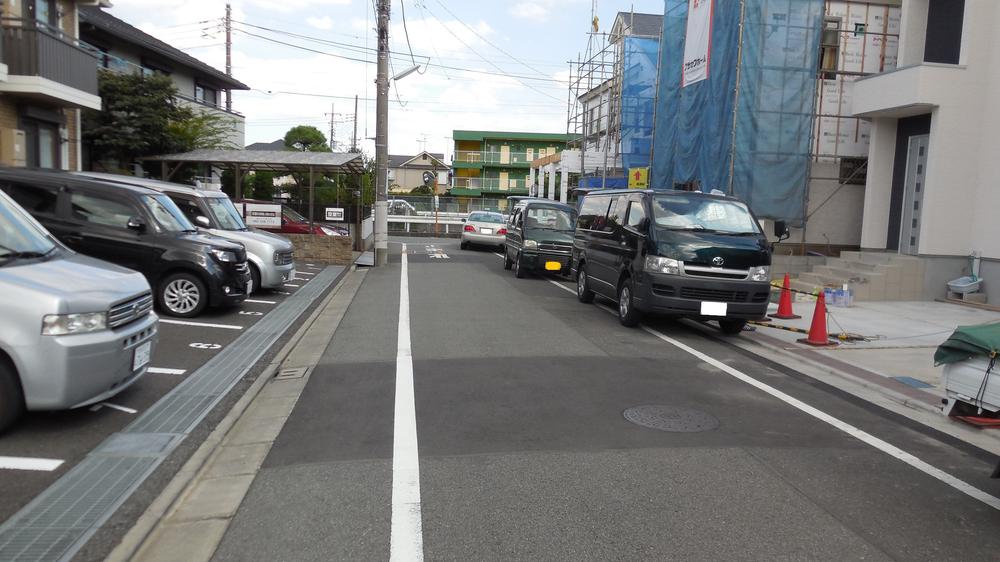 Local photos, including front road. Local (September 2013) Shooting