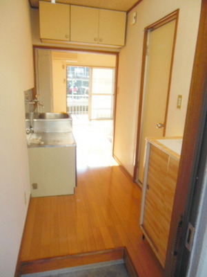 Entrance. It is the entrance space. You will see the brightness of the room