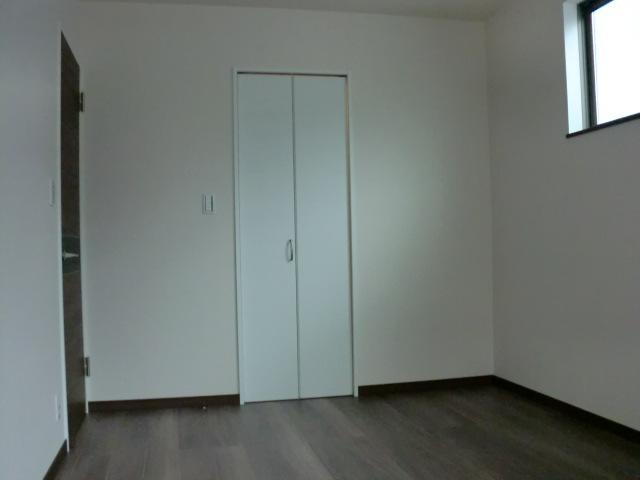 Non-living room. Indoor (10 May 2013) Shooting