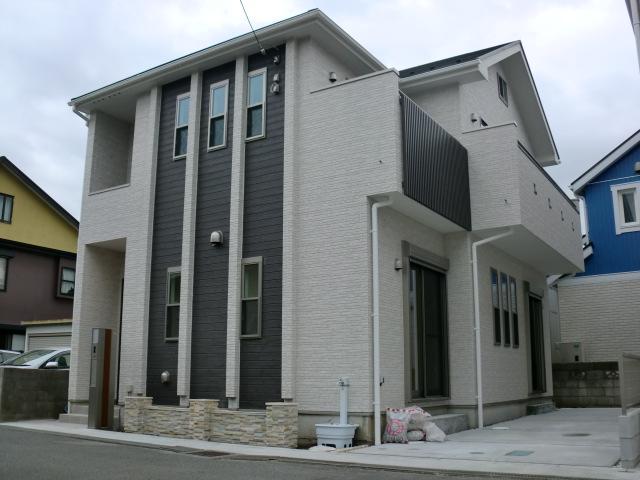 Local appearance photo. Local (10 May 2013) Shooting