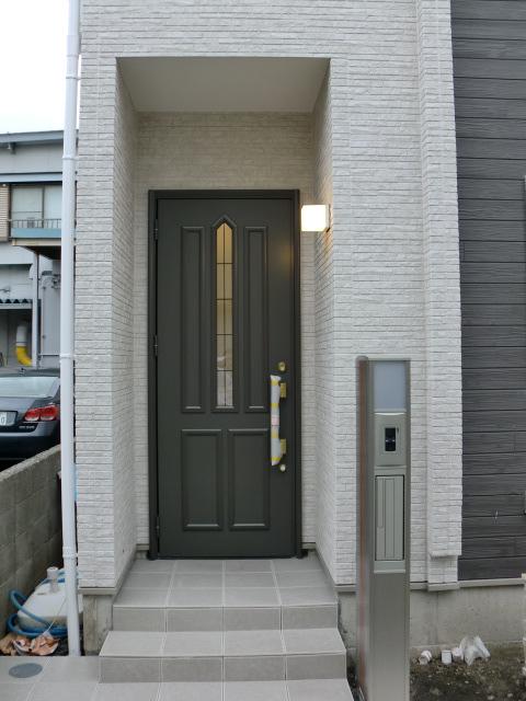 Entrance. Local (10 May 2013) Shooting