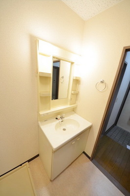 Washroom.  ☆ Independent wash basin looks like ☆ 