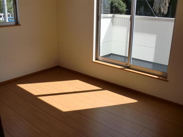 Non-living room. Indoor (September 2013) Shooting