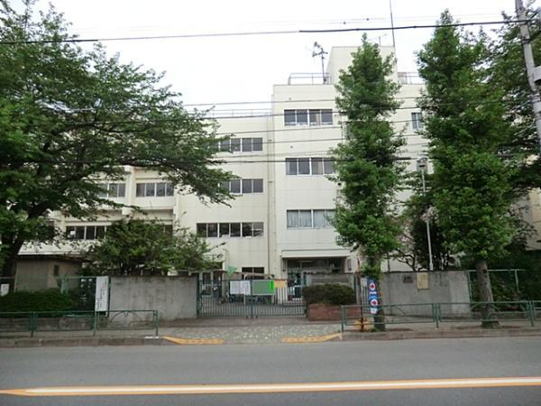 Primary school. 353m to Hino Municipal Asahigaoka Elementary School