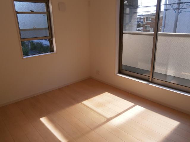 Non-living room. Building 3 2 Kaiyoshitsu