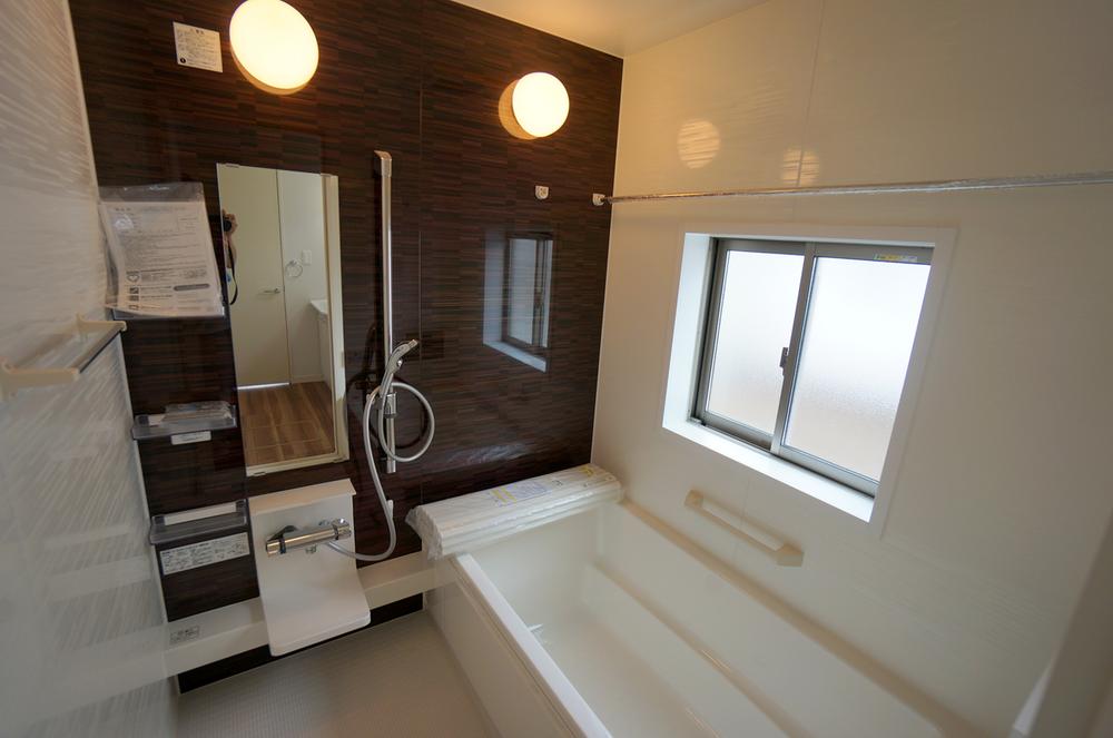 Same specifications photo (bathroom). Example of construction