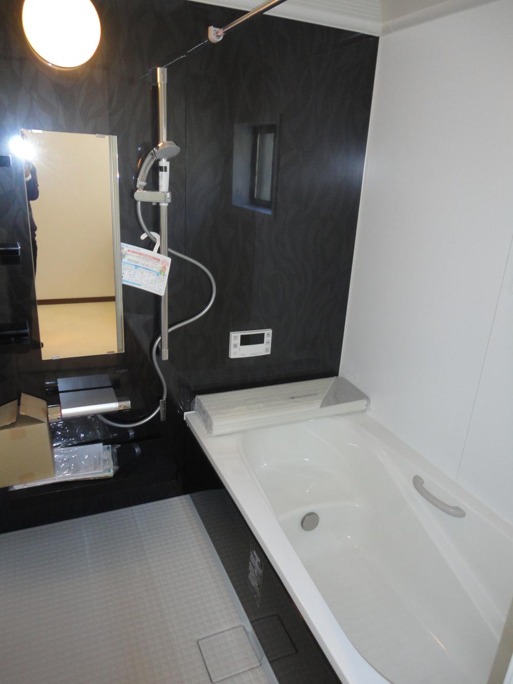 Bathroom. Indoor (11 May 2013) Shooting