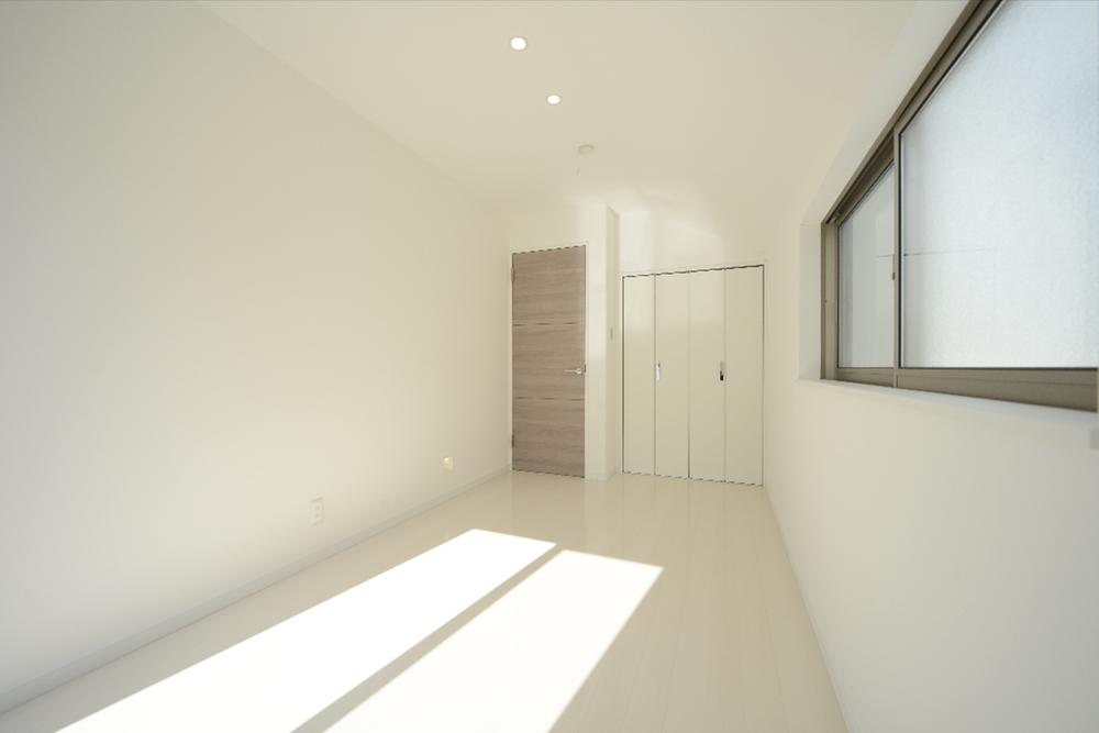 Non-living room. Indoor (11 May 2013) Shooting