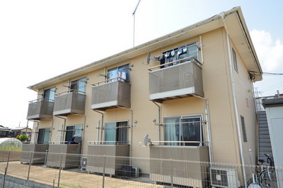 Building appearance. Day is a good building!