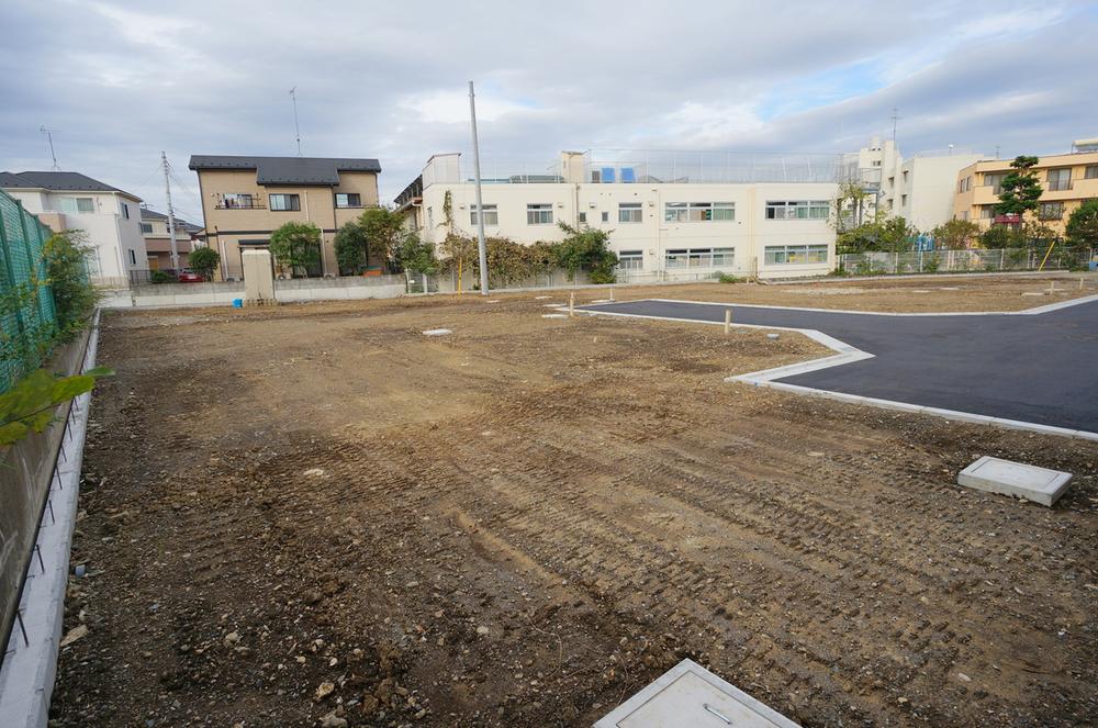 Local appearance photo. Local (11 May 2013) Shooting