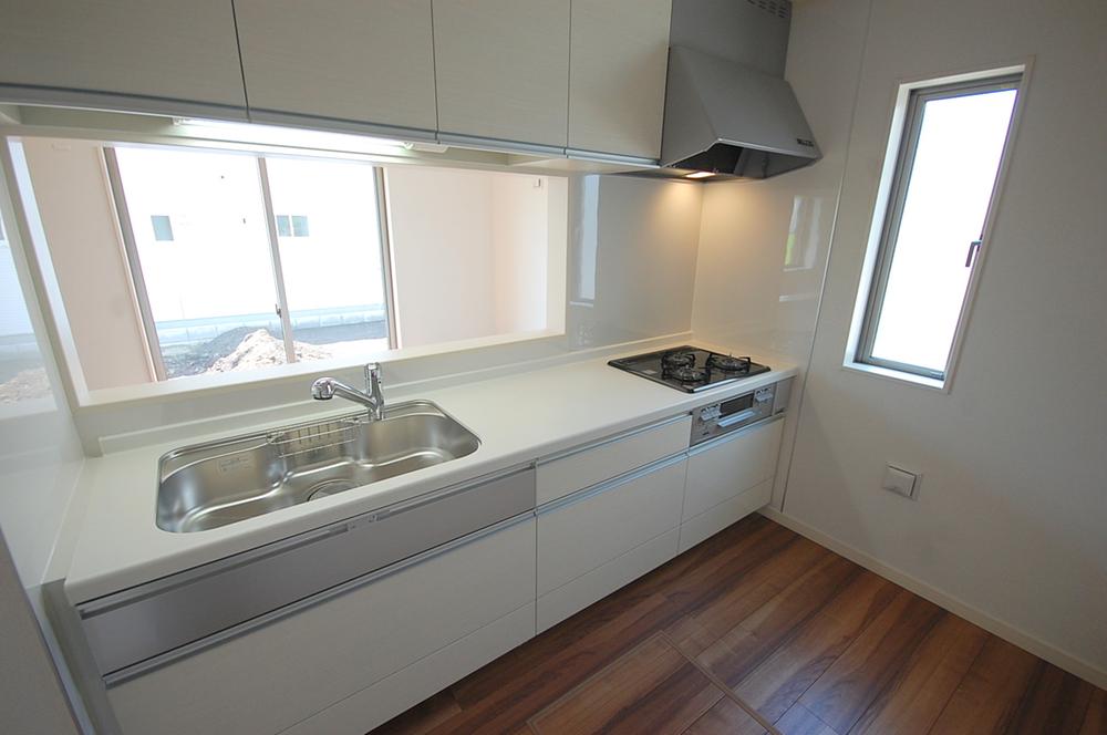 Same specifications photo (kitchen). Example of construction