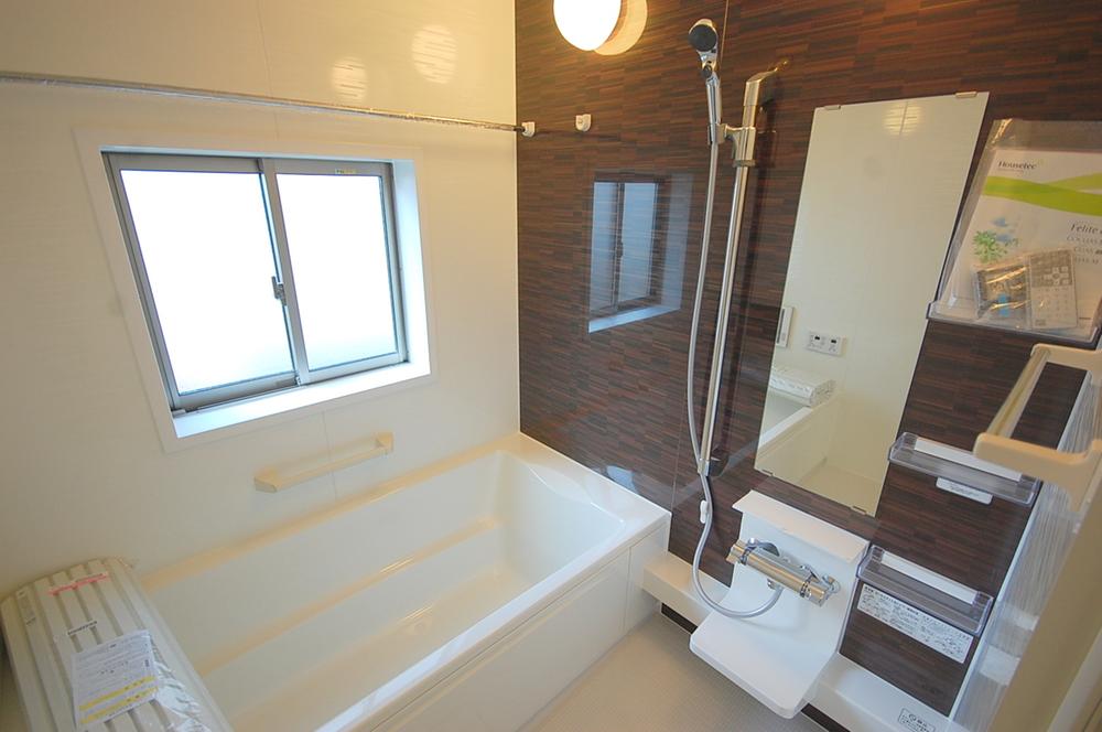 Same specifications photo (bathroom). Example of construction