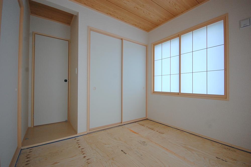 Same specifications photos (Other introspection). Example of construction