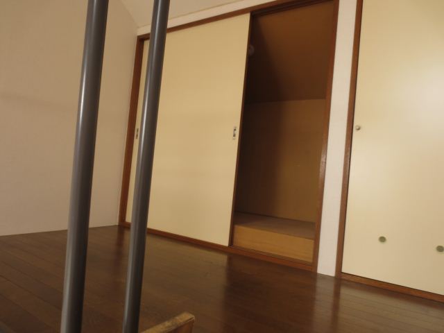 Living and room.  ☆ It is housed in the loft part ☆ 