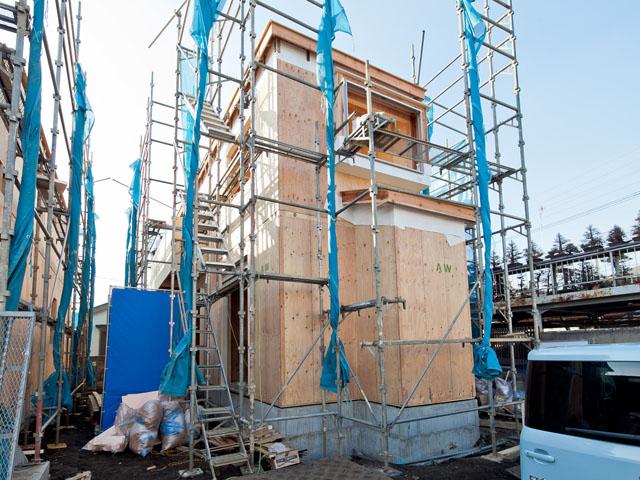 Local appearance photo. Local (12 May 2013) Shooting