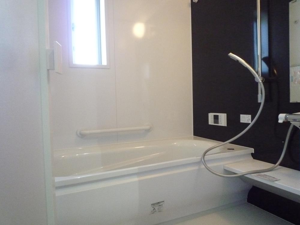 Bathroom. Indoor (12 May 2013) Shooting