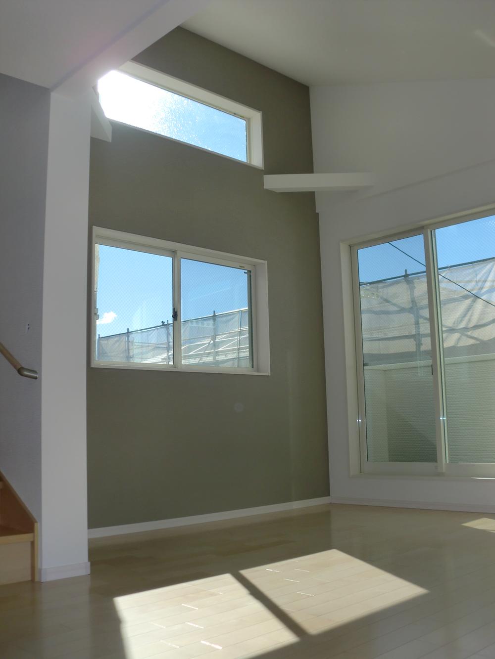 Living. ● living room is light sunny