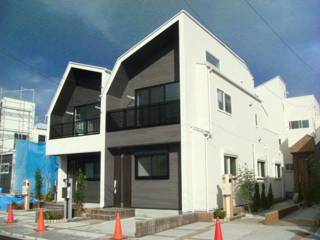 Local appearance photo. ● bright south road local