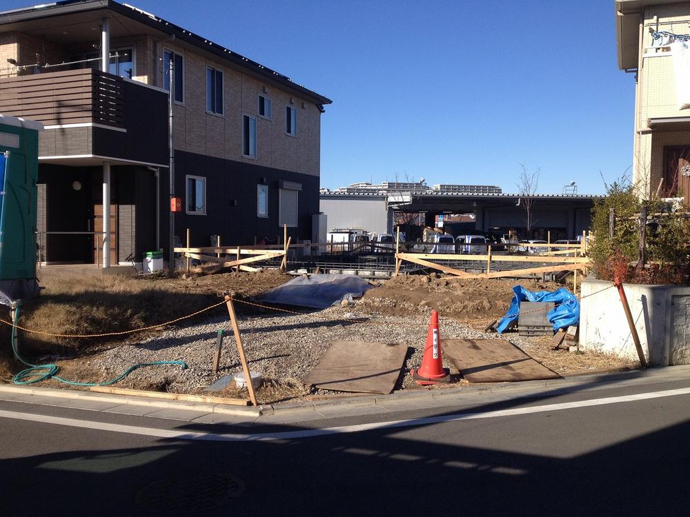 14 Building. Day is good in the south road