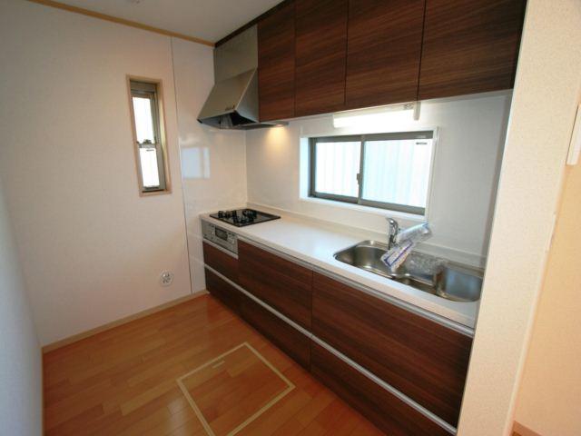 Same specifications photo (kitchen). Same specifications