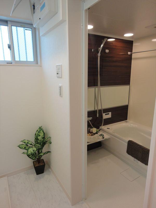 Bathroom. Example of construction