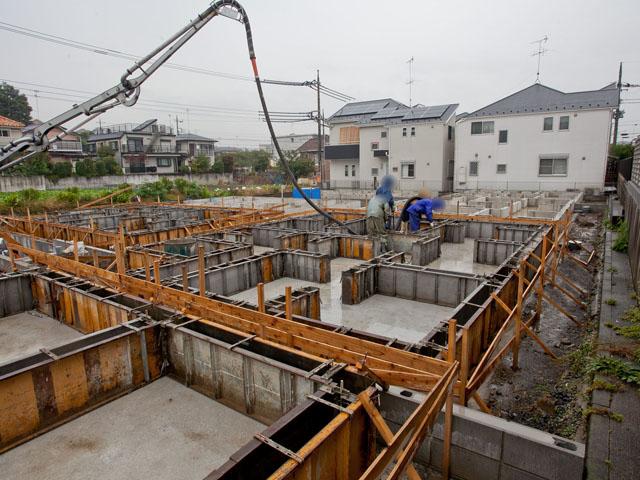 Local appearance photo. Local (10 May 2013) Shooting