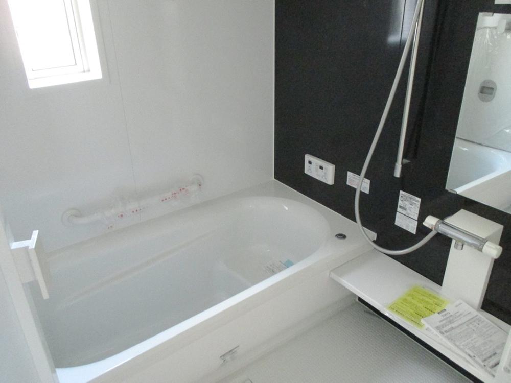 Bathroom.  ☆ Building 3 Bathroom photo ☆ 