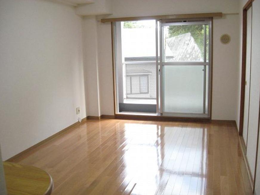 Living. Yang per good.