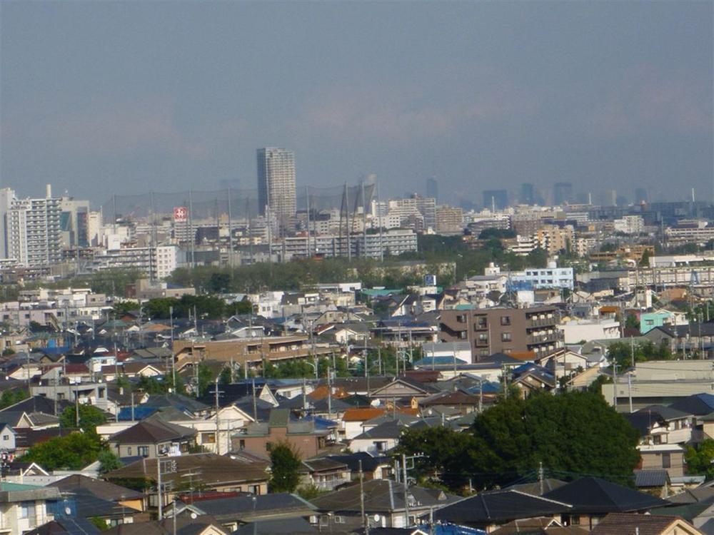View photos from the dwelling unit. View from the site (June 2013) Shooting