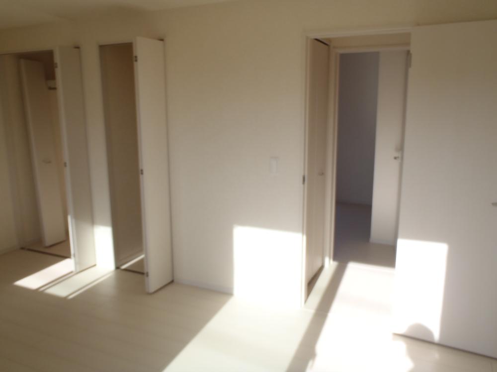 Non-living room. Room 9 Pledge