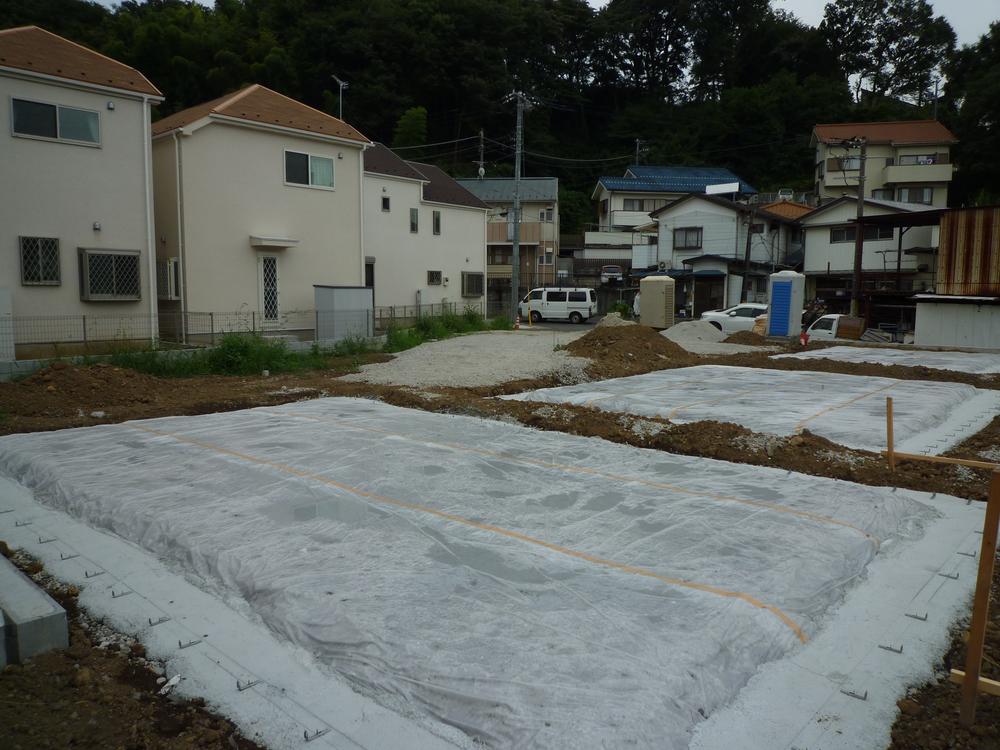 Local photos, including front road. Local (August 2013) Shooting