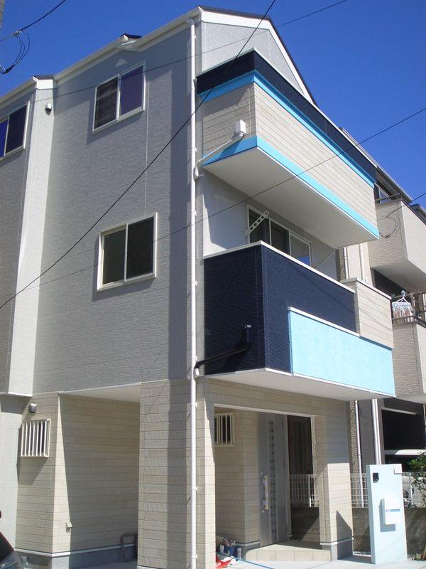 Local appearance photo. Example of construction