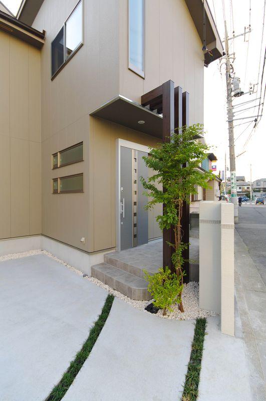 Local appearance photo. Example of construction