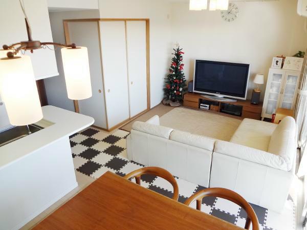 Living. Wide next to LD